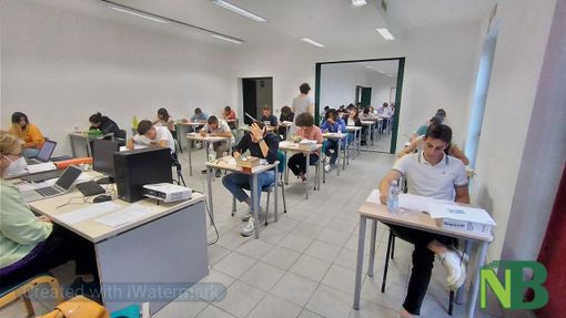 Al via le vacanze estive per gli allievi ma non per tutti: tra 10 giorni prima prova scritta di Maturità per 1100 biellesi Al via le vacanze estive per gli allievi ma non per tutti: tra 10 giorni prima prova scritta di Maturità per 1100 biellesi