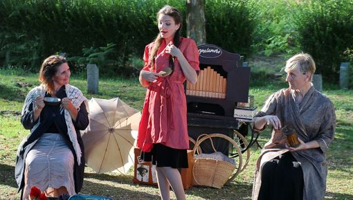 "Malamore, ma l'amore no": Storie di piazza in scena a Donato. "Malamore, ma l'amore no": Storie di piazza in scena a Donato.