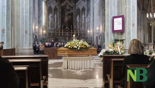 L'abbraccio del Duomo a Massimo Marchi, FOTO Giacomo Chiarini per newsbiella.it L'abbraccio del Duomo a Massimo Marchi, FOTO Giacomo Chiarini per newsbiella.it