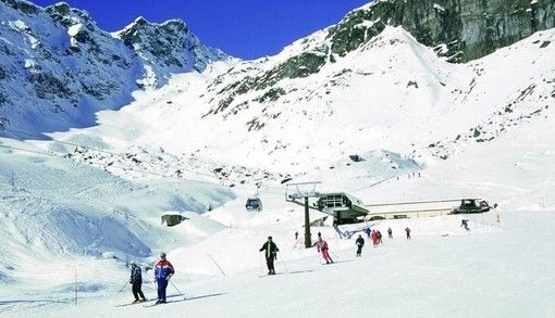 Dramma ad Alagna: finisce fuori pista e muore a 15 anni Dramma ad Alagna: finisce fuori pista e muore a 15 anni