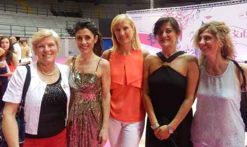 Anna Miglietta, Emanuela Maccarani, Claudia Martin, Gianna Cagliano e Annamaria Colombera a Desio allo spettacolo di fine anno addestrativo della Nazionale di Ritmica