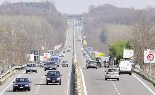 Lavori sulla superstrada biellese: attesi rallentamenti, code e svincoli chiusi - Foto di repertorio