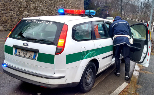 viaggia senza patente