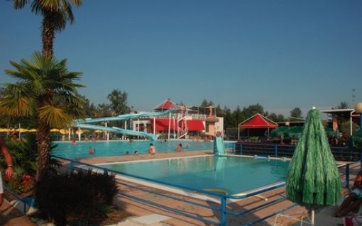 Muore in piscina a Lessona