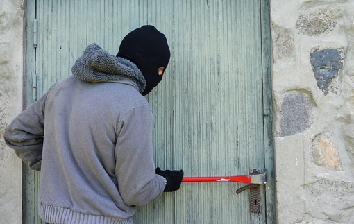 Vallanzengo: A vuoto un tentativo di effrazione ma c'è timore fra i residenti