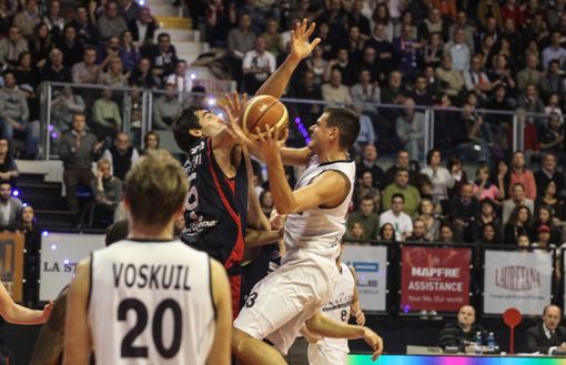 Basket - L'attacco di Biella contro la difesa di Casale Basket - L'attacco di Biella contro la difesa di Casale
