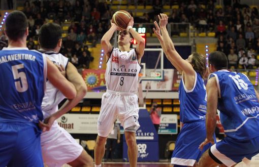 Basket - Ultima fermata Napoli