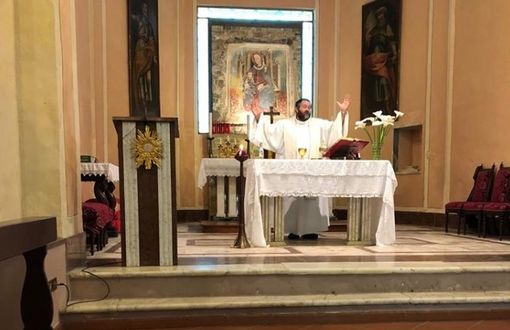 Banchette, don Luigi Tajana prima celebrazione dopo l'emergenza Covid 19 Banchette, don Luigi Tajana prima celebrazione dopo l'emergenza Covid 19