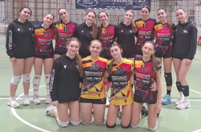 In foto, le atlete della Prima Divisione dopo la vittoria contro Occhieppese Pallavolo In foto, le atlete della Prima Divisione dopo la vittoria contro Occhieppese Pallavolo