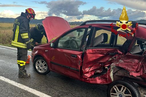 Scontro tra due mezzi a Crescentino, feriti soccorsi dal 118 Scontro tra due mezzi a Crescentino, feriti soccorsi dal 118