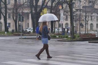 Ultimi temporali poi torna il sole, su anche il termometro: previsioni meteo Ultimi temporali poi torna il sole, su anche il termometro: previsioni meteo