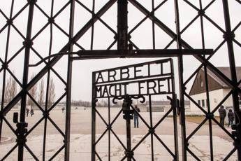 "Olocausto ingigantito" per il 14% degli italiani, il sondaggio