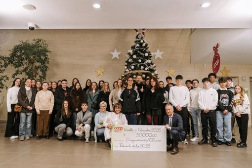 Nova Coop premia 6 studenti del Biellese con le borse di studio 2025