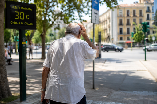 Allerta caldo in Piemonte, in arrivo un'ondata di calore prolungata: picchi fino a 36-38 gradi (foto di repertorio) Allerta caldo in Piemonte, in arrivo un'ondata di calore prolungata: picchi fino a 36-38 gradi (foto di repertorio)
