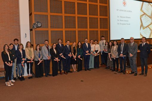 Biella, il giuramento di Ippocrate dei giovani medici - Foto Biella, il giuramento di Ippocrate dei giovani medici - Foto