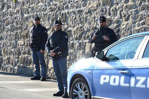 Controlli anti crimine nel Biellese: Scattate denunce, accertamenti su oltre mille veicoli Controlli anti crimine nel Biellese: Scattate denunce, accertamenti su oltre mille veicoli