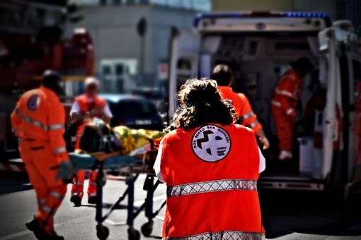 Candelo: Pensionato muore dentro al bar Candelo: Pensionato muore dentro al bar