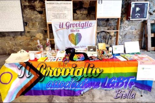 Il libro della storia Lgbtqi+ in regalo rispondendo a una semplice domanda Il libro della storia Lgbtqi+ in regalo rispondendo a una semplice domanda