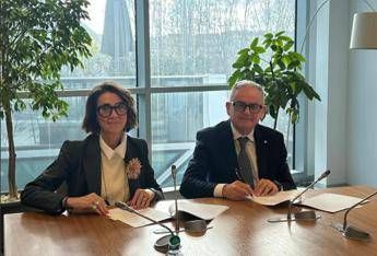 Pmi, accordo tra Cna e Unicredit per l'innovazione digitale e la crescita dimensionale Pmi, accordo tra Cna e Unicredit per l'innovazione digitale e la crescita dimensionale