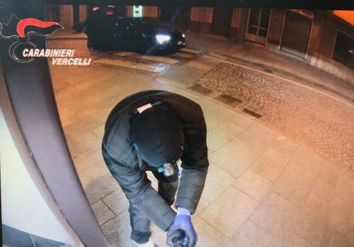 Sgominata la banda degli assalti ai bancomat con l'esplosivo, aveva colpito anche nel Biellese Sgominata la banda degli assalti ai bancomat con l'esplosivo, aveva colpito anche nel Biellese