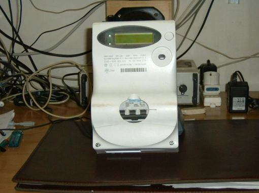 Coggiola: Si allaccia alla rete elettrica del vicino, denunciato Coggiola: Si allaccia alla rete elettrica del vicino, denunciato