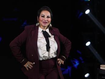 Rita De Crescenzo a Belve, la proposta a Fagnani: "Per te tutto gratis..."