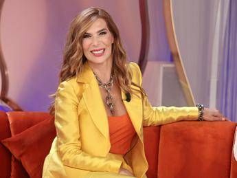 La volta buona, Veronica Maya: "Mi dicono che sono tutta rifatta, ma non è così"