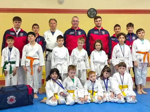 Nuovi atleti e nuovi podi per l’A.S.D. Quadrifoglio Karate team 2 Nuovi atleti e nuovi podi per l’A.S.D. Quadrifoglio Karate team 2