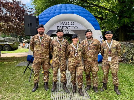 Biella, Adunata Alpini e l'intervista a Radio Esercito: "La radio che marcia al tuo fianco" - Foto Radio Esercito. Biella, Adunata Alpini e l'intervista a Radio Esercito: "La radio che marcia al tuo fianco" - Foto Radio Esercito.