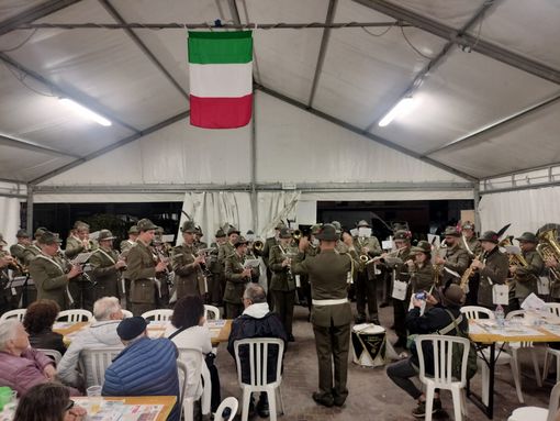 Cerrione in festa per l’Adunata: musica e sapori con il Coro ANA e la Fanfara San Germano foto Roberto Canova