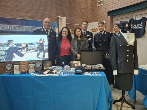 Polizia Penitenziaria partecipa a "Wooooow!": dimostrazioni e orientamento a Biella
