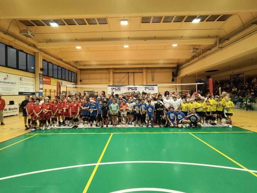 Gli atleti partecipanti al Concentramento Natalizio di Minivolley