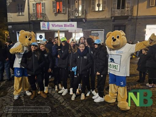 Bear Wool Volley, a Biella è iniziata l'edizione 2026: in via Italia la sfilata delle squadre (servizio di Angela Lobefaro per newsbiella.it)