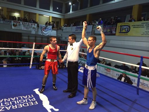 Boxe - Fantastico Simone Bagatin: è in finale