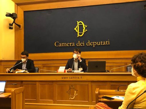 "Respinti" presentato da Facchini e Rondi alla Camera dei Deputati - Foto pagine FB Duccio Facchini