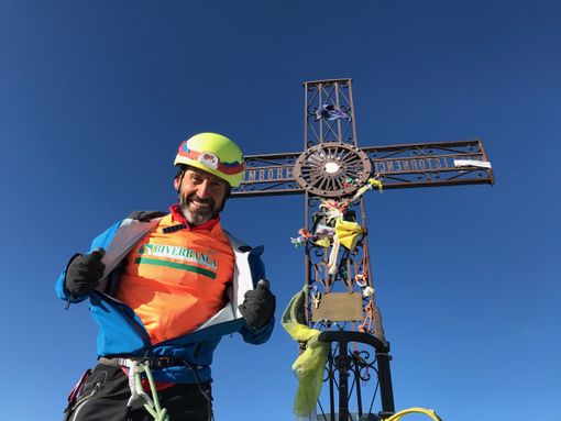 Massimo Mossino, un manager sulla vetta con la guida alpina biellese Stefano Perrone