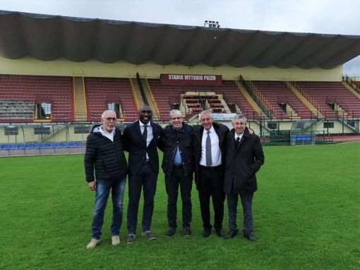 Il Macclesfield Town di Sol Campbell e Andy Cole in ritiro a Biella
