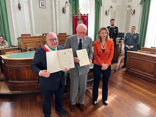 A Luciano Barbera una “Attestazione di Benemerenza”