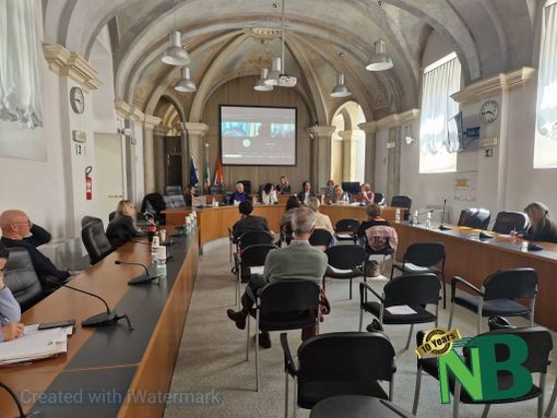 Consigli Comunali di Ragazze e Ragazzi alla 2° edizione: 6 comuni su 30 sono biellesi - Fotografie dell'edizione scorsa. Consigli Comunali di Ragazze e Ragazzi alla 2° edizione: 6 comuni su 30 sono biellesi - Fotografie dell'edizione scorsa.