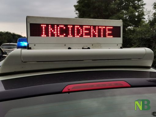 Frontale a Coggiola per una safety car del Rally Lana durante un trasferimento, foto archivio