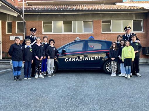 “Cultura della Legalità”, i Carabinieri e il Comandante della CC Stazione di Bioglio incontrano gli alunni dell'elementare di Pettinengo