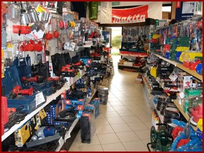 Svaligiata la ferramenta Santangelo a Masserano