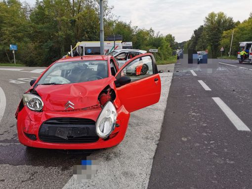 Salussola, incidente sulla ss143, quattro le auto coinvolte, foto Claudio Circolari
