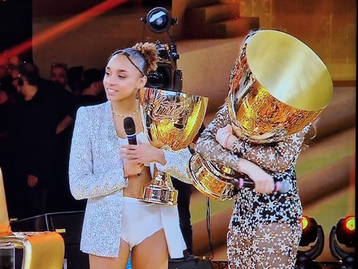 Amici parla Biellese con Marisol Castellanos