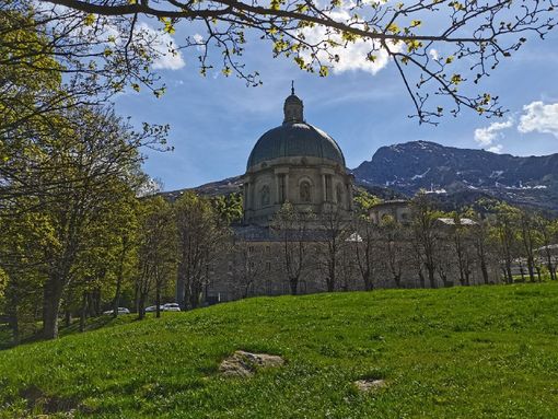 Oggi il Funerale del Papa in diretta a Oropa Oggi il Funerale del Papa in diretta a Oropa