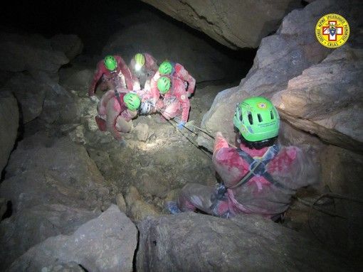Dal nord ovest: Tragedia nella notte, cercatori di funghi perde la vita nei boschi Dal nord ovest: Tragedia nella notte, cercatori di funghi perde la vita nei boschi