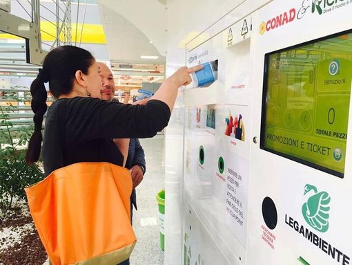 Riciclia Point, nel Biellese si sale a quota 10. Già 12 tonnellate di plastica smaltite Riciclia Point, nel Biellese si sale a quota 10. Già 12 tonnellate di plastica smaltite