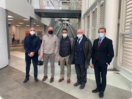 Intervento d'avanguardia all'ospedale di Verduno: aggredito tumore dell'epiglottide con chirurgia robotica Intervento d'avanguardia all'ospedale di Verduno: aggredito tumore dell'epiglottide con chirurgia robotica