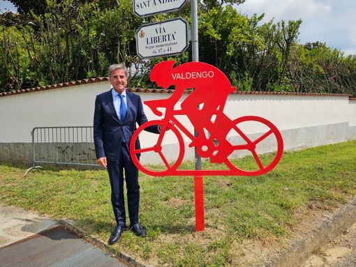 La Vuelta a Valdengo, Pella: "Per noi è un onore e un privilegio avere il traguardo sprint" - Foto e Video di Lobefaro per newsbiella.it La Vuelta a Valdengo, Pella: "Per noi è un onore e un privilegio avere il traguardo sprint" - Foto e Video di Lobefaro per newsbiella.it