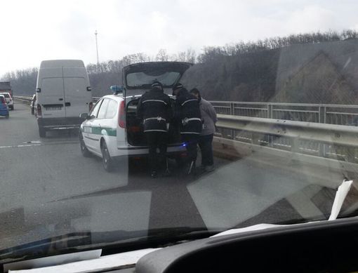 Biella: Ponte tangenziale bloccato per tamponamento Biella: Ponte tangenziale bloccato per tamponamento
